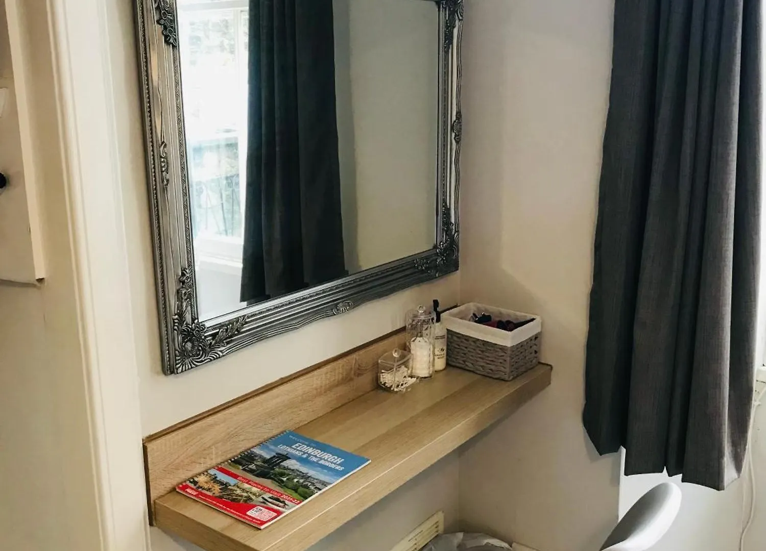 Ardenlee Guest House EDI 3*,